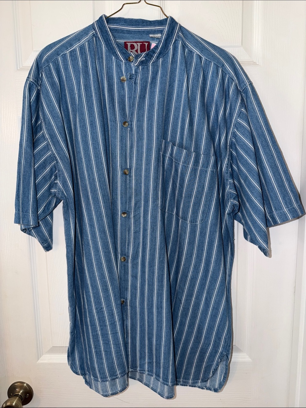 Men’s Rue Denim Short Sleeve Button Down shirt, Large, 100% cotton, NEW